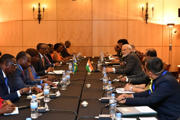 PM Modi Arrive Ugando and talk with President about Delegation Level